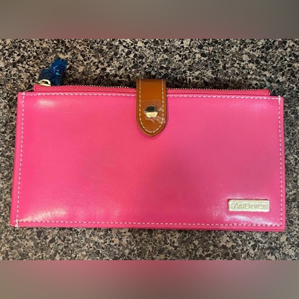 Pink clutch wallet new in box
